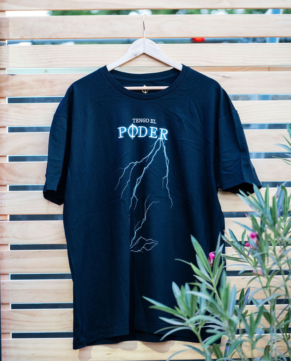 Manuel Carrasco - Camiseta Unisex "Tengo el Poder" - D2fy · Rocktud - Manuel Carrasco