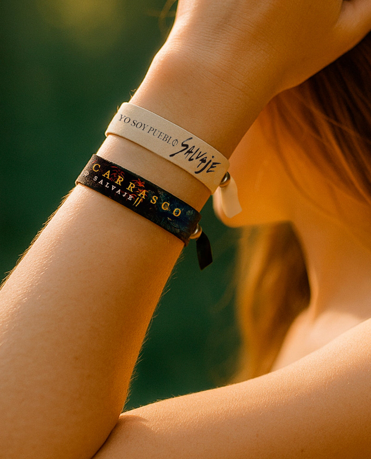 Manuel Carrasco - Pack 2 pulseras de tela "Pueblo Salvaje II" - D2fy · Rocktud - Manuel Carrasco