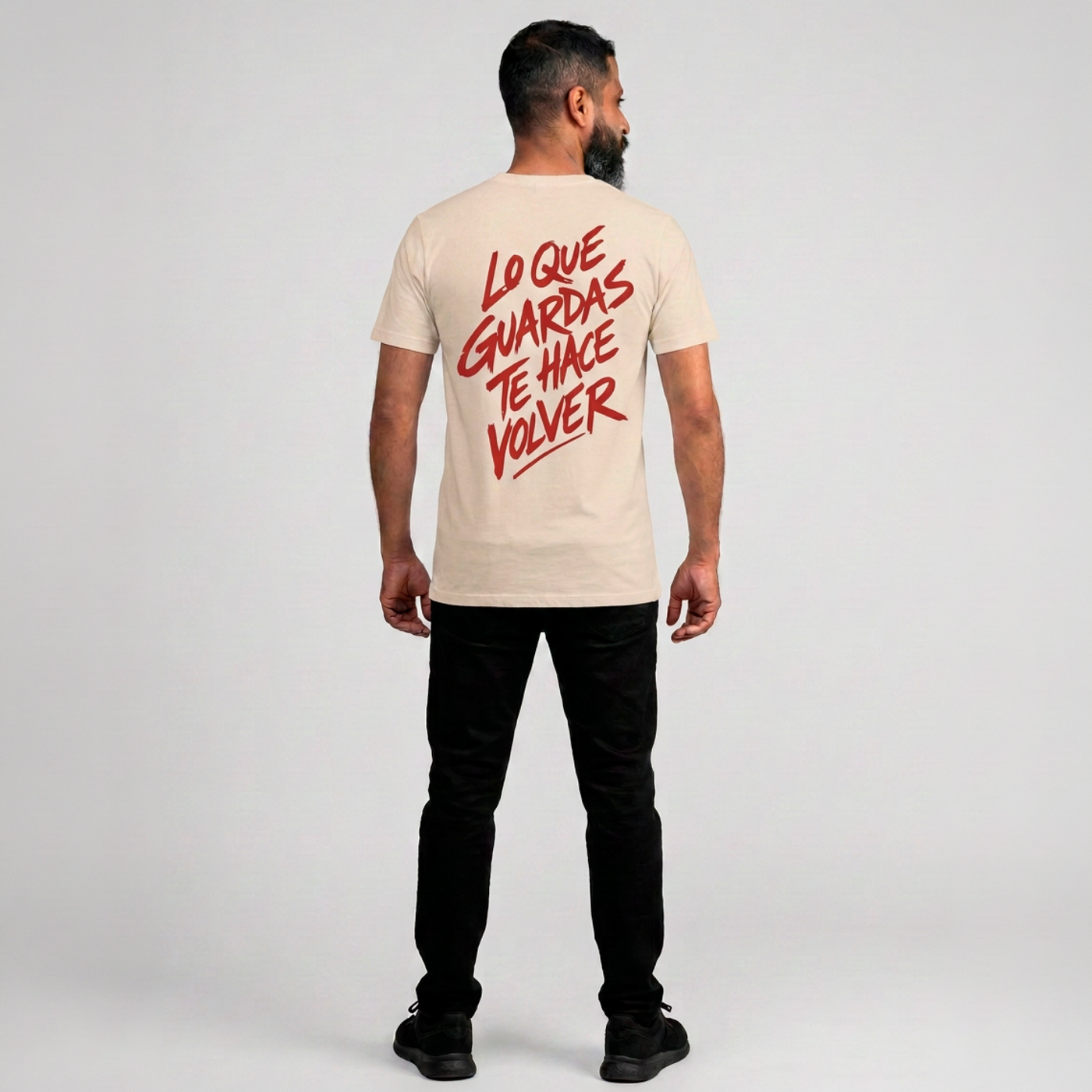 El Barrio - Camiseta Unisex "Lo que guardas te hace volver"