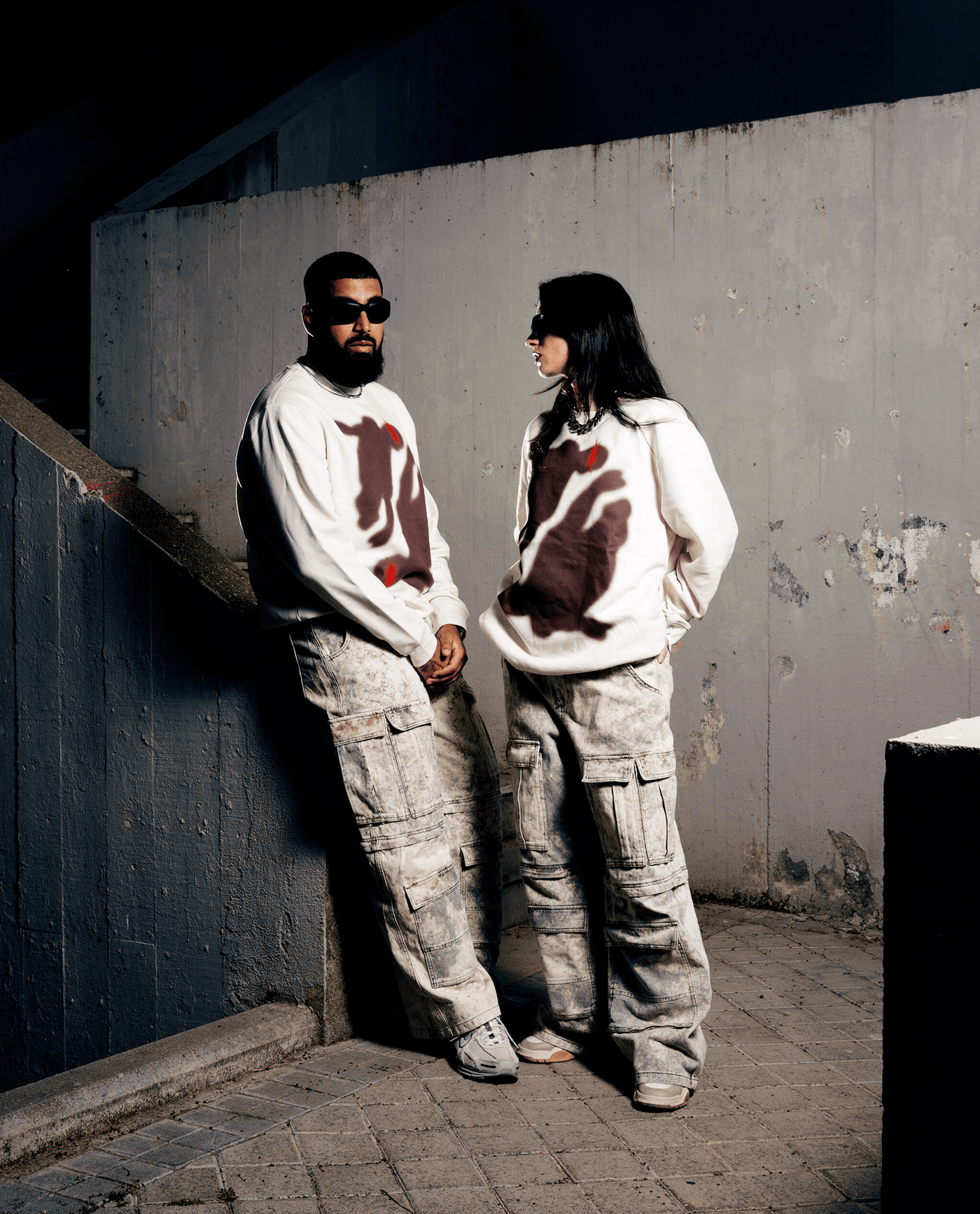 Abhir - Sudadera Crewneck «Hijx de un inmigrante» Blanco Marfil - D2fy - Direct To Fans - ABHIR