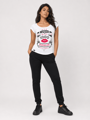 Manuel Carrasco - Camiseta Chica "1000 Batallas" Blanca - D2fy - Direct To Fans - Manuel Carrasco