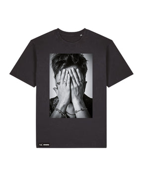 Manuel Carrasco - Camiseta Unisex "Foto Manos Cara" Negro Vintage - D2fy - Direct To Fans - Manuel Carrasco